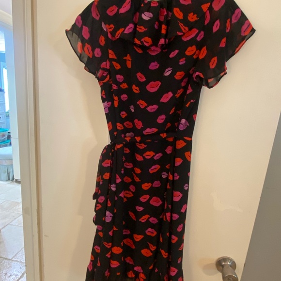 Betsey Johnson Black and Red Wrap Dress with Lips!! Be my Valentine! - Picture 5 of 6